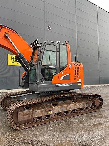 Doosan DX235LCR-5 Gravemaskiner på larvebånd
