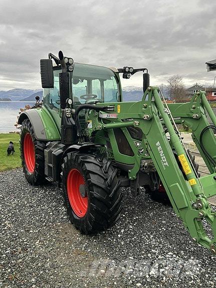 Fendt 516 Traktorer
