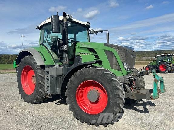 Fendt 828 Vario Traktorer