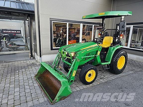 John Deere 3038E Traktorer