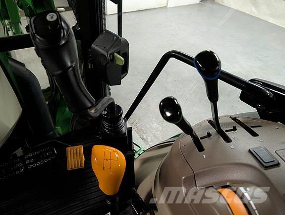 John Deere 5085M Traktorer