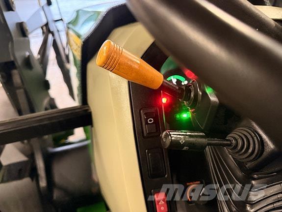 John Deere 5100M Traktorer