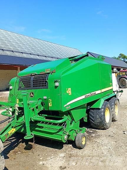 John Deere 744 Rundballe-pressere