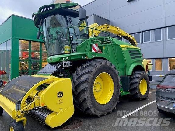 John Deere 8400 Hømaskiner