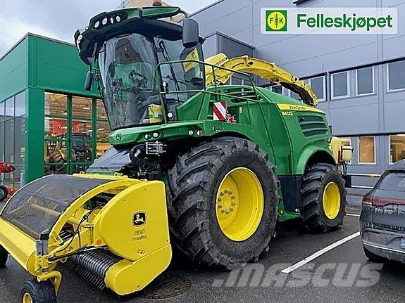 John Deere 8400 Hømaskiner