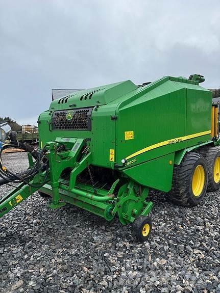 John Deere C440R Rundballe-pressere