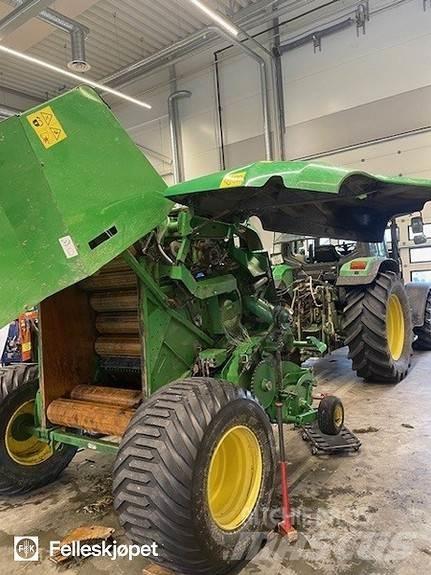 John Deere F441 Rundballe-pressere