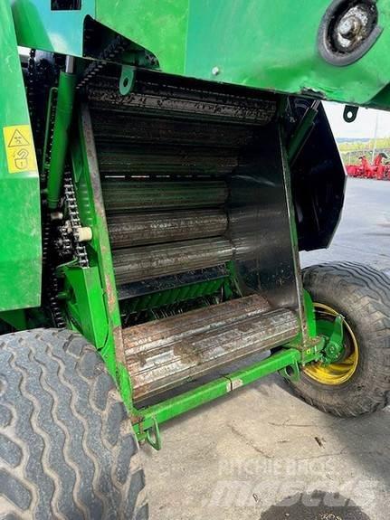 John Deere F441 Rundballe-pressere
