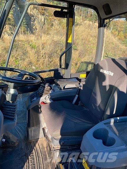 Komatsu WA80M-7 Læssemaskiner på hjul