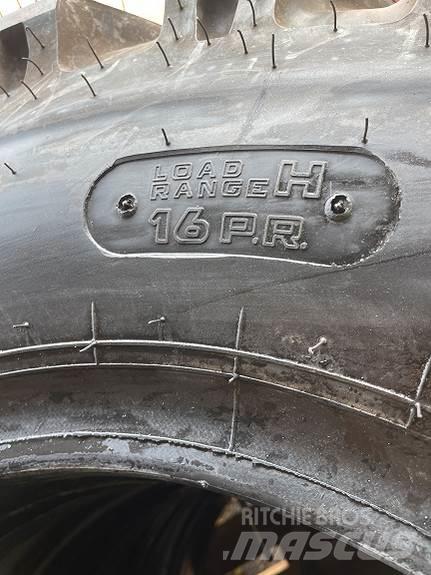 Kumho 10.00-20 Hjul, Dæk og Fælge