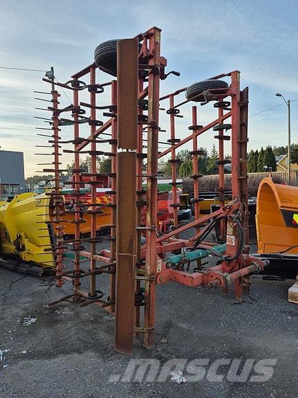 Kverneland  Andre jordbearbejdningsmaskiner og andet tilbehør