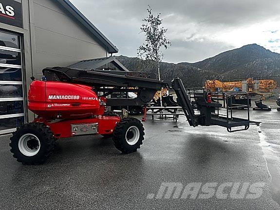 Manitou 160 Atj + 3 Andre lifte og platforme