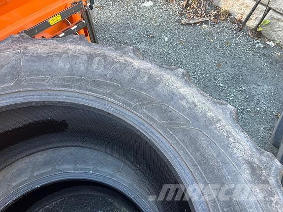 Mitas  Hjul, Dæk og Fælge