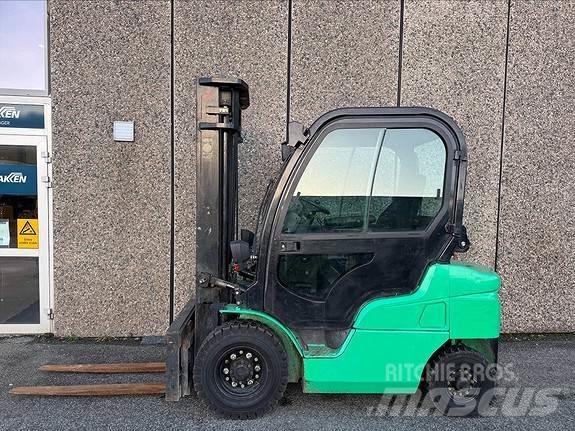 Mitsubishi FD25N Diesel gaffeltrucks