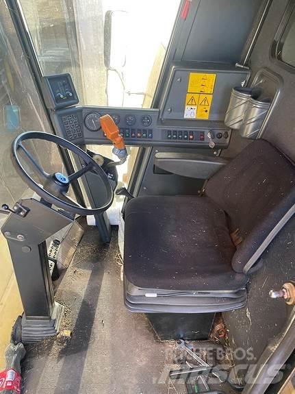 New Holland TC 56 Mejetærskere