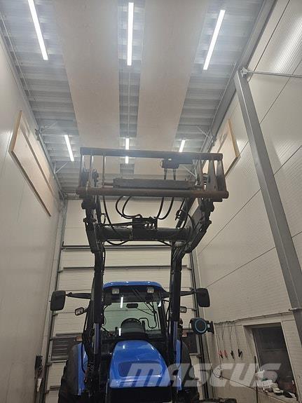 New Holland TM140 Traktorer