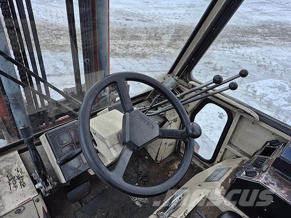 Nissan  Diesel gaffeltrucks