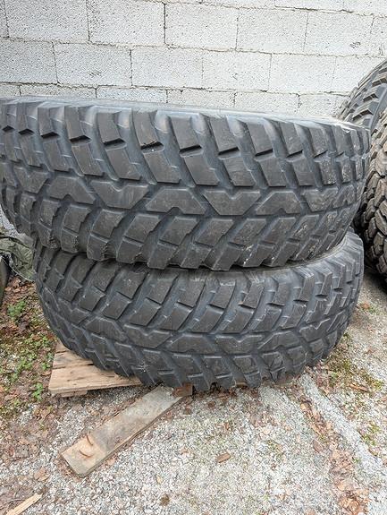 Nokian Tri Hjul, Dæk og Fælge