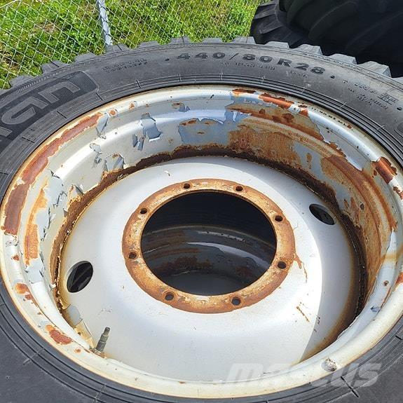 Nokian TRI 2 Hjul, Dæk og Fælge