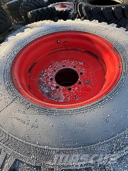 Nokian TRI2 Hjul, Dæk og Fælge