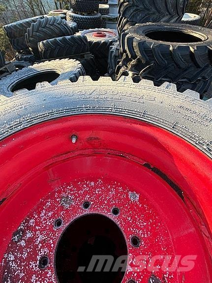 Nokian TRI2 Hjul, Dæk og Fælge