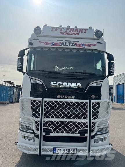 Scania S540 6X2 Trækkere