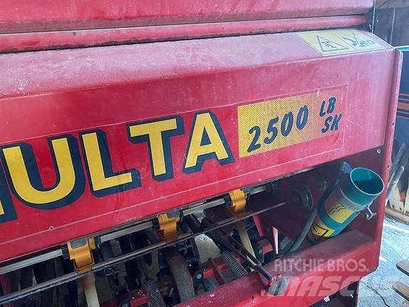 Simulta 2500 LB/SK Mineralspreder