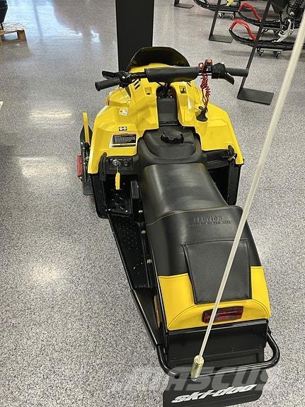 Ski-doo MXZ 120 Snescootere