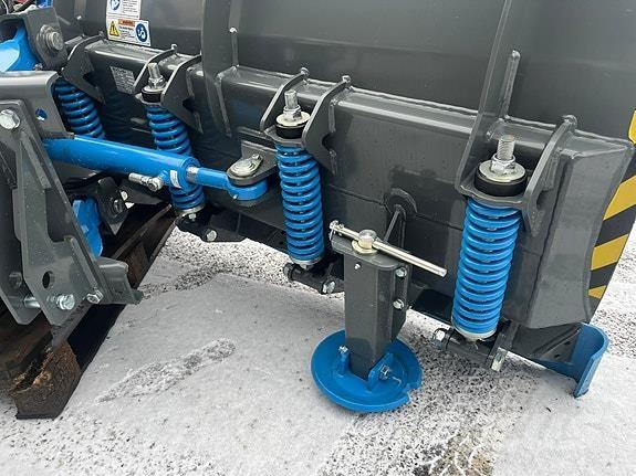 Snowek N360 Sneskovle og -plove