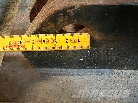 Tellefsdal  Andet udstyr til vej- og snerydning