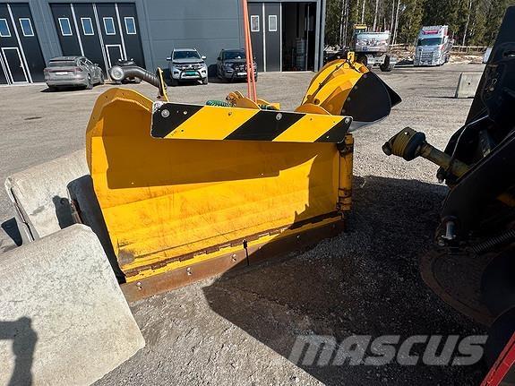 Tellefsdal V-90 Sneskovle og -plove