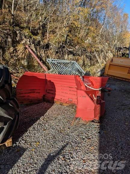 Tokvam ut430 Sneskovle og -plove