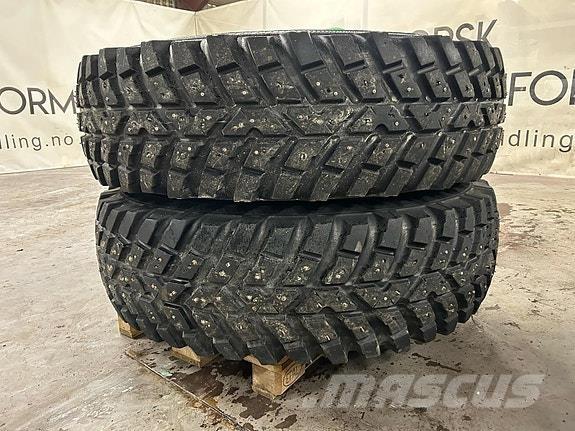  TRI 2 Vinterdekk Traktorer