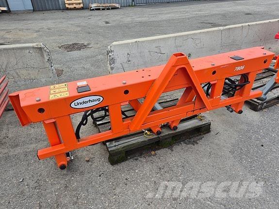 Underhaug 7813 Rundballe-pressere