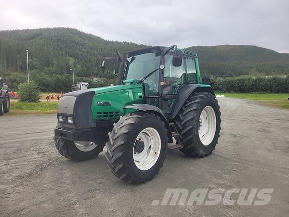 Valtra 6750-4 Traktorer