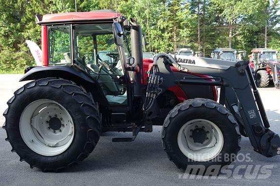 Valtra A83 Traktorer