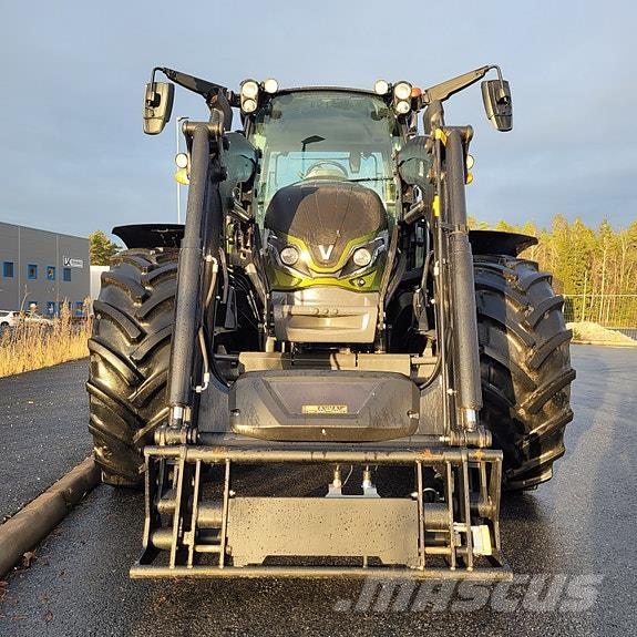 Valtra G135 Active Traktorer