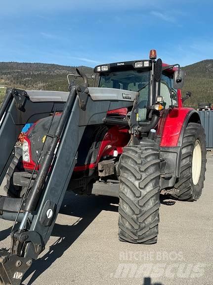 Valtra T 213 V Traktorer