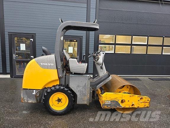 Volvo SD25 Asfaltudlæggere