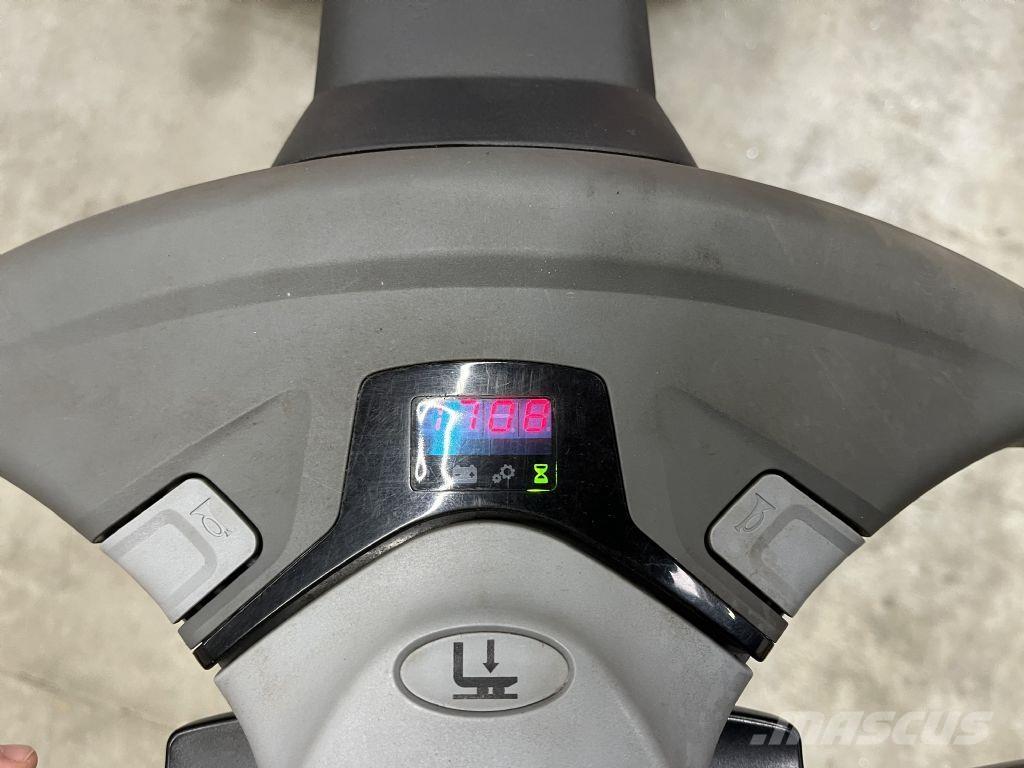 BT SWE 120 L Gaffelstabler med gående fører