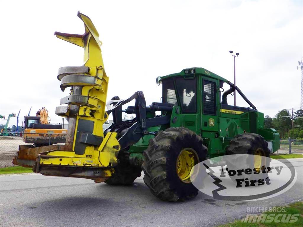 John Deere 643L Fældebunkelæggere