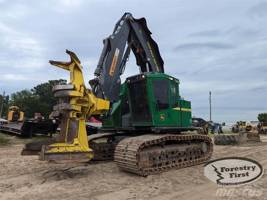 John Deere 853M Fældebunkelæggere