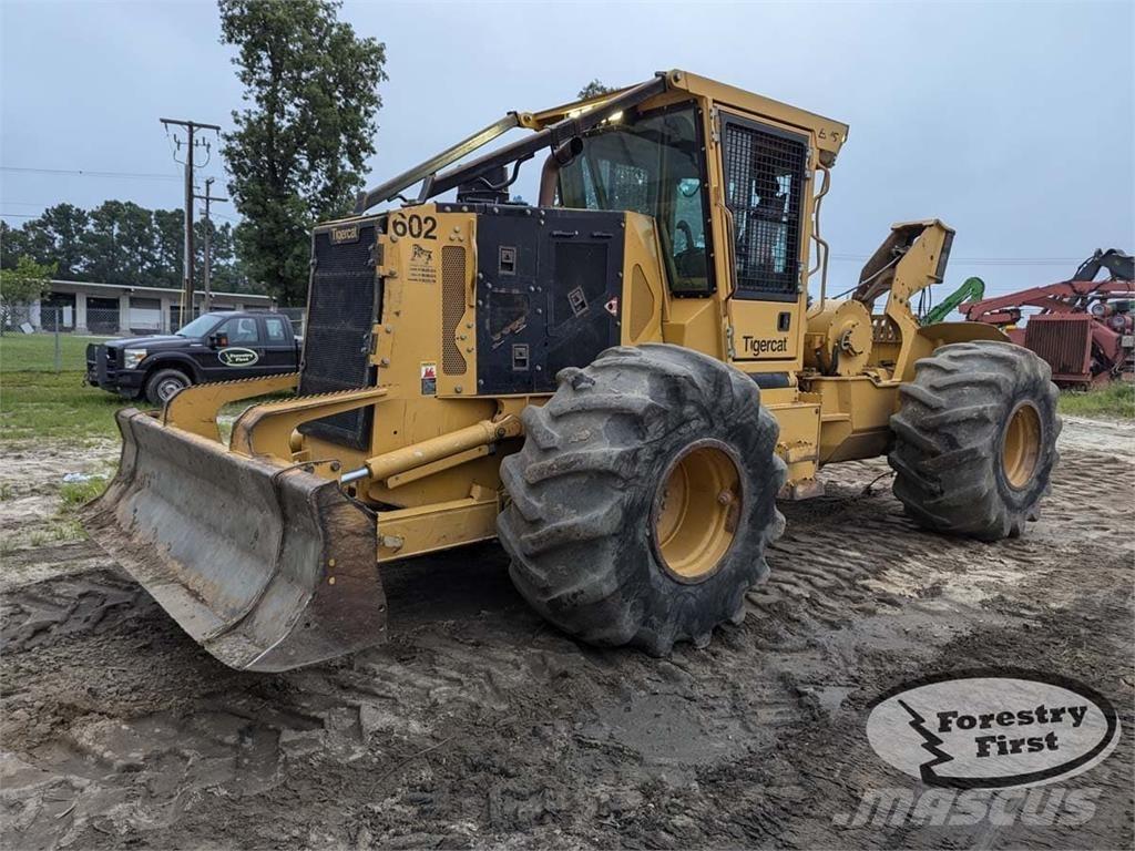 Tigercat 602 Udslæbningstraktorer