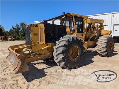 Tigercat 620E Udslæbningstraktorer