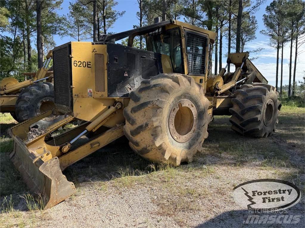 Tigercat 620E Udslæbningstraktorer