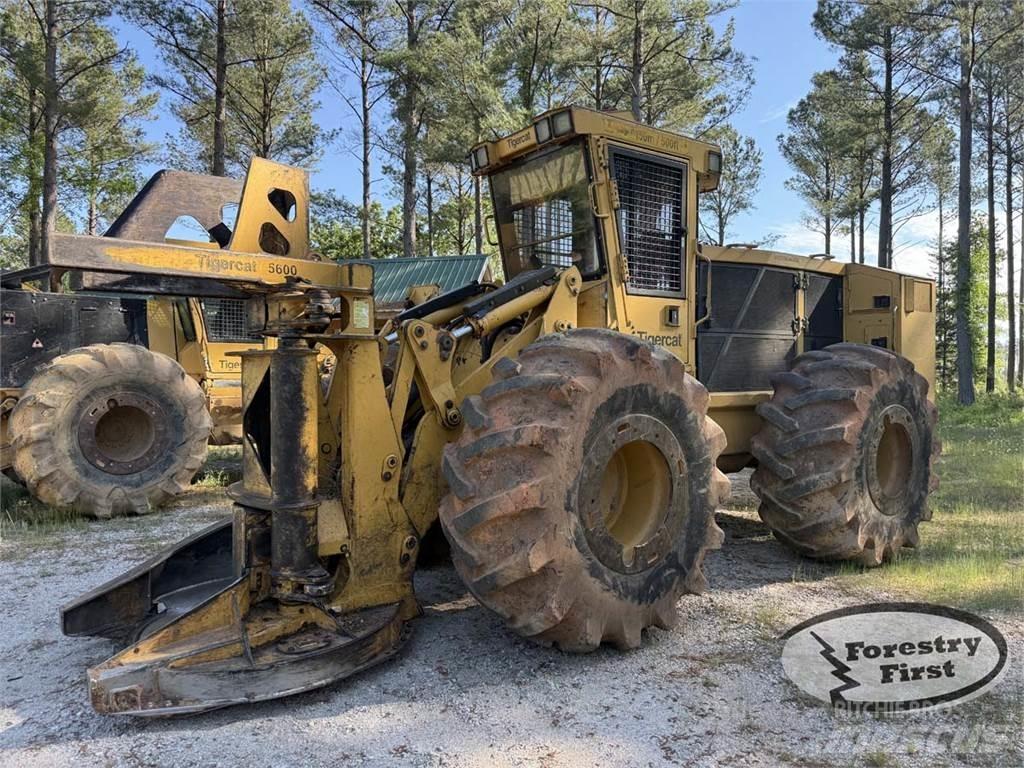 Tigercat 720G Fældebunkelæggere