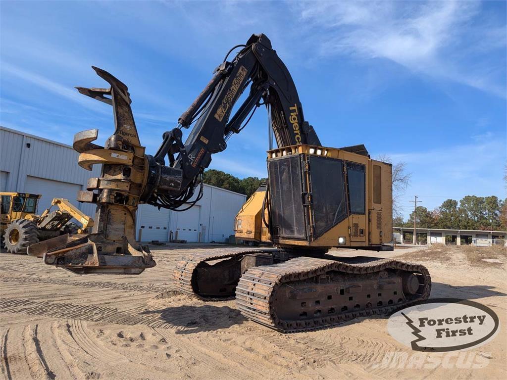 Tigercat 822D Fældebunkelæggere