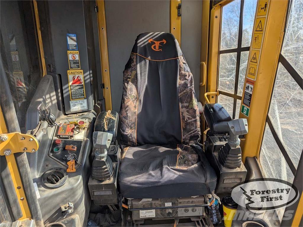 Tigercat 822D Fældebunkelæggere