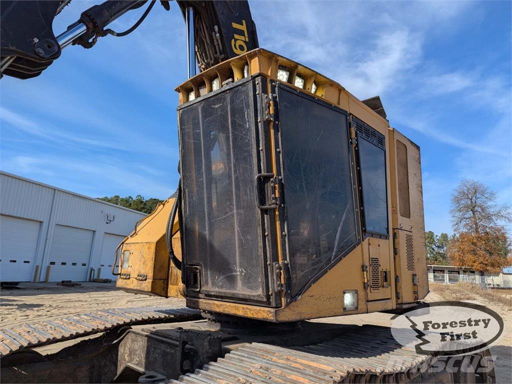 Tigercat 822D Fældebunkelæggere