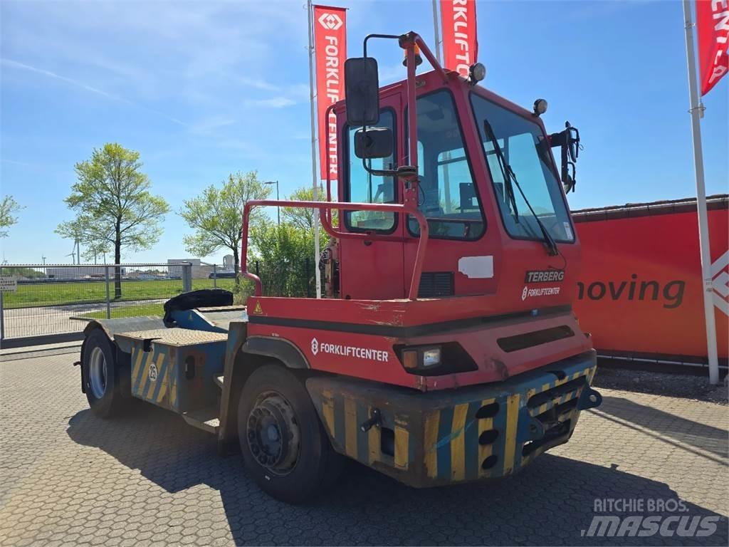 Terberg YT222 Terminaltraktorer